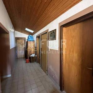 Istra, Poreč, samostojeća apartmanska kuća, 750m2