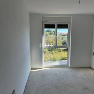 ISTRA, POREČ - Stan u prizemlju novogradnje s vrtom