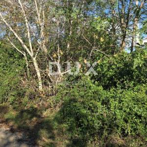 ISTRA, POREČ - Zemljište za gradnju dviju kuća nadomak Svetog Lovreča - mir i autentičnost Istre