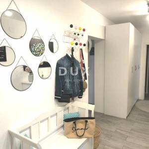 ISTRA, PULA 3S+DB stan s 2 kupatila i garažom