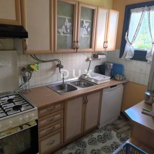 ISTRA, PULA - 3S+DB stan u centru s parkingom 83 m2