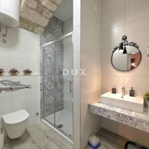 ISTRA, PULA, CENTAR - 2SS+DB uređen stan na atraktivnoj lokaciji u centru grada