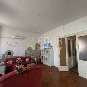 Istra, Pula, Centar, 3s+db, 114.50m2, terasa
