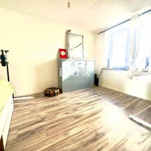 ISTRA, PULA Kuća za investiciju iznad Arene - PRILIKA!!
