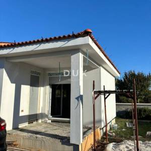 ISTRA, PULA - Montažna prizemnica- ROH BAU blizu grada! MOGUĆNOST ZAMJENE ZA STAN!