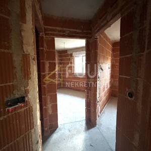 Istra, Pula, Valdabek, 2s+db, 54.98m2, terasa