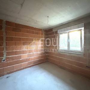 Istra, Pula, Valdabek, 2s+db, 54.98m2, terasa