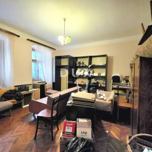 ISTRA, PULA, VERUDA - 3SS+DB Prostrani stan u austrougarskoj vili s garažom i vrtom, 136 m²