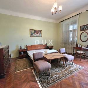 ISTRA, PULA, VERUDA - 3SS+DB Prostrani stan u austrougarskoj vili s garažom i vrtom, 136 m²