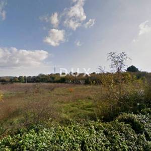 ISTRA, ROVINJ - Građevinsko zemljište u predgrađu