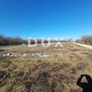 ISTRA, ROVINJ -Prostrano poljoprivredno zemljište u blizini mora