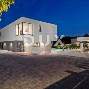 ISTRA, ROVINJ - Vila moderne arhitekture