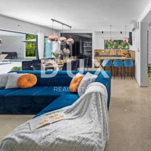 ISTRA, ROVINJ - Vila moderne arhitekture
