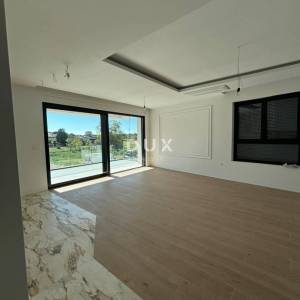 ISTRA, ŠTINJAN Atraktivan penthouse vrhunske kvalitete!
