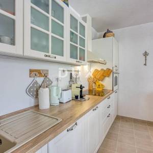 ISTRA, SVETI LOVREČ - Kamena kuća s bazenom