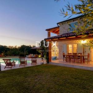 ISTRA, SVETI LOVREČ - Vila s autentičnim istarskim šarmom – spoj tradicije i elegancije