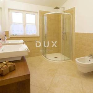 ISTRA, SVETI LOVREČ - Vila s autentičnim istarskim šarmom – spoj tradicije i elegancije