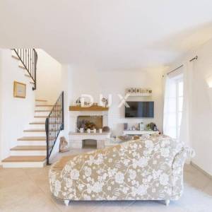 ISTRA, SVETI LOVREČ - Vila s autentičnim istarskim šarmom – spoj tradicije i elegancije