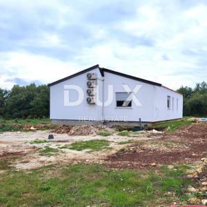 ISTRA, TINJAN - Montažna prizemnica s bazenom 
