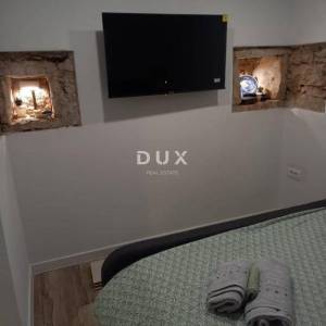 ISTRA, VODNJAN Adaptirana kuća s dva apartmana