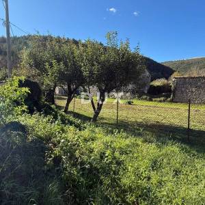ISTRA,LANIŠĆE (OKOLICA) - Djelomično adaptirana kamena kuća