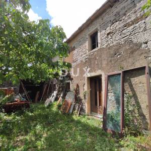 ISTRA,OPRTALJ - Starina s pogledom na prirodu