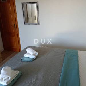 ISTRA,VALTURA - Apartmanska kuća