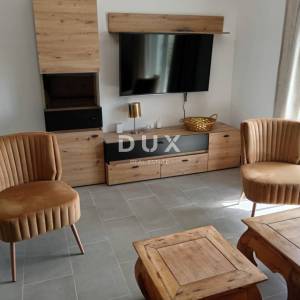 ISTRA,VALTURA - Apartmanska kuća