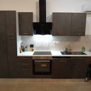 ISTRA,VALTURA - Apartmanska kuća