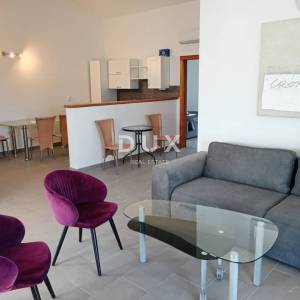 ISTRA,VALTURA - Apartmanska kuća