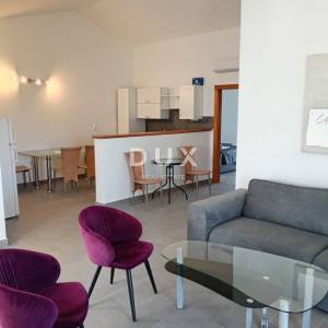 ISTRA,VALTURA - Apartmanska kuća