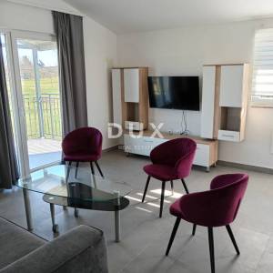 ISTRA,VALTURA - Apartmanska kuća