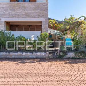 Istria, near Poreč – Two-bedroom ground floor apartment with garden