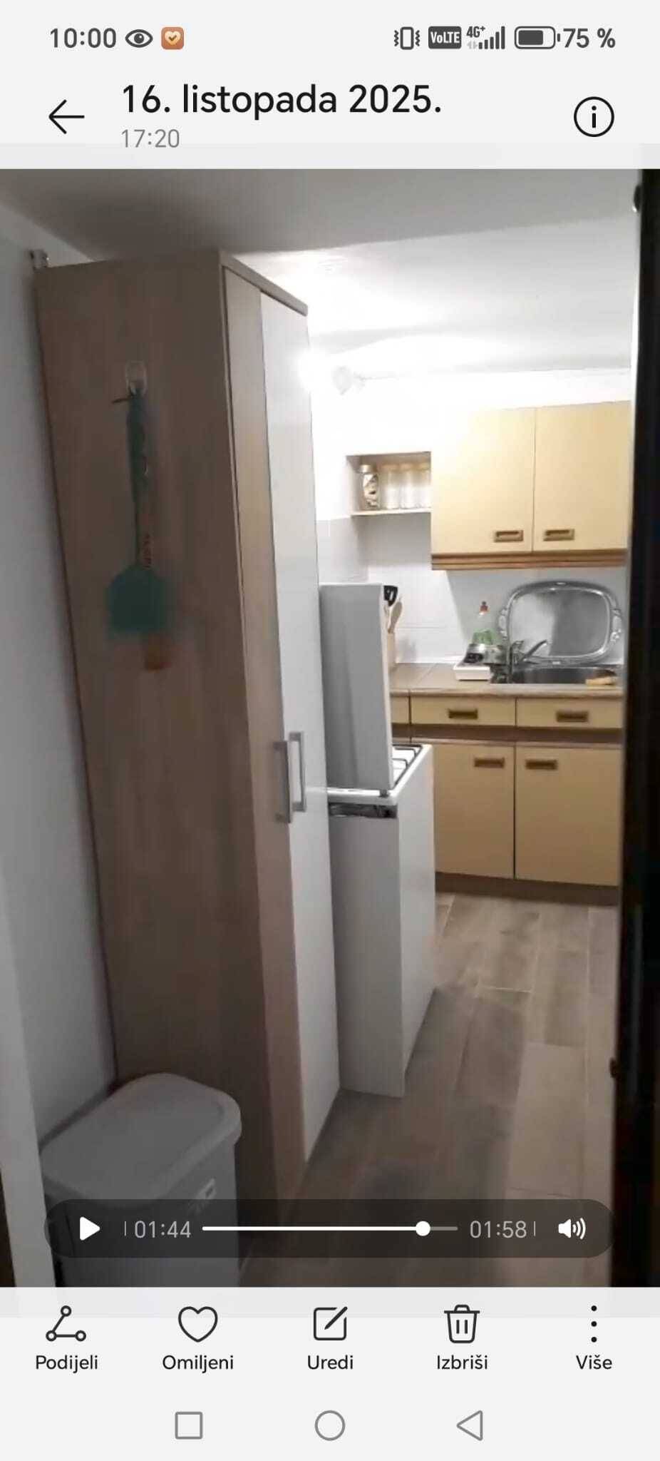 IZNAJMLJUJEM STAN ,MALA KUČA SA DVORIŠTEM I VRTOM.50M2,Ferenščica l