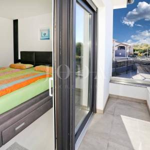 IZUZETNA PRILIKA!! Moderna villa s pogledom na more