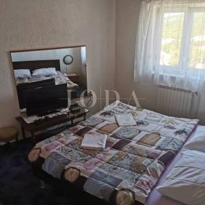 Jadranovo kuća sa pet jedinica