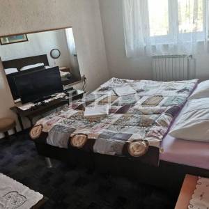 Jadranovo kuća sa pet jedinica