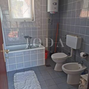Jadranovo kuća sa pet jedinica