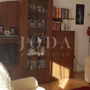 Jadranovo kuća sa tri stana
