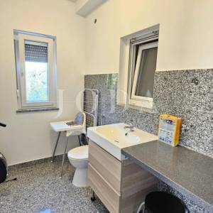 Jadranovo moderno uređen stan 200m od mora