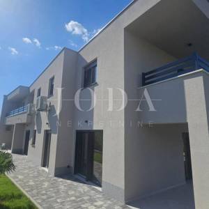 Jadranovo novogradnja kuća u nizu
