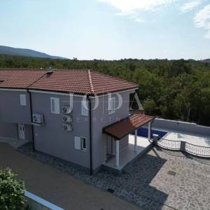 Jadranovo novogradnja sa bazenom