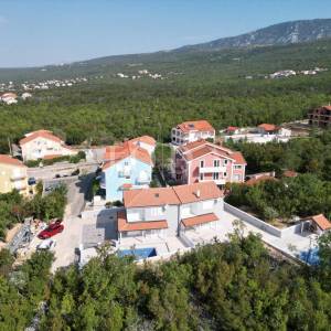 Jadranovo novogradnja sa bazenom