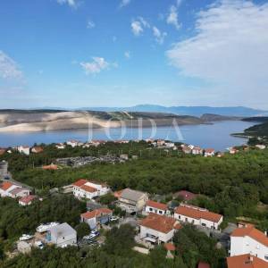 Jadranovo prizemnica sa parkingom