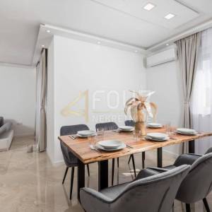 Jadranovo, samostojeća kuća s bazenom, 175m2, pogled na more