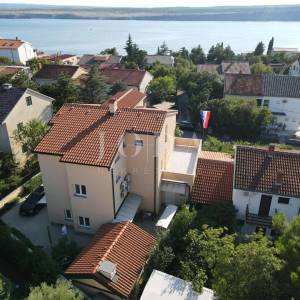 Jadranovo trosobni stan s pogledom na more