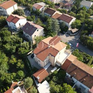 Jadranovo trosobni stan s pogledom na more