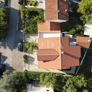 Jadranovo trosobni stan s pogledom na more