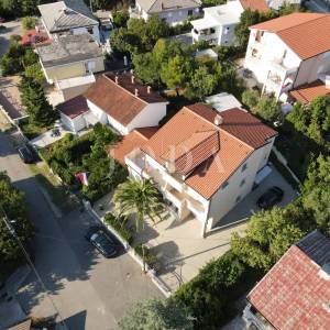 Jadranovo trosobni stan s pogledom na more