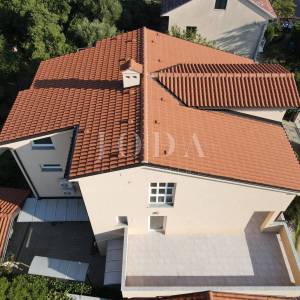 Jadranovo trosobni stan s pogledom na more